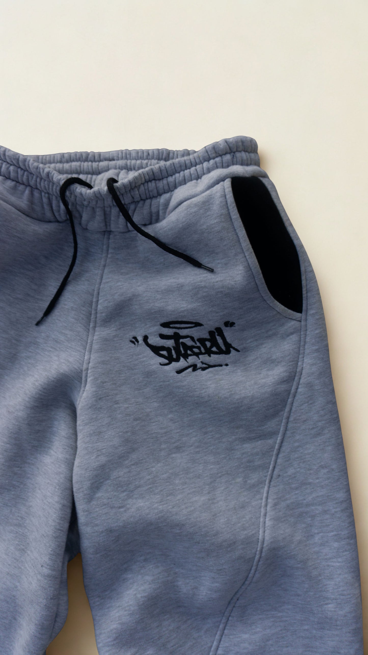 #Pantalon Grey - Tracksuit "SUTAIRU"#