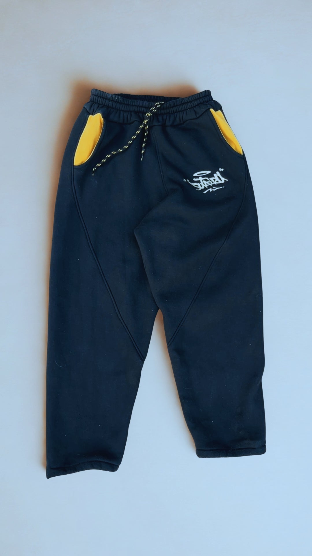 #Pantalon Black and yellow - Tracksuit "SUTAIRU"#